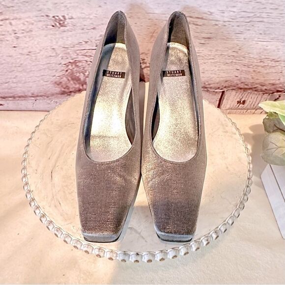 Stuart Weitzman Trending Metallic Silver Shoe Pump 2” Kitten Spool Heel Size 8.5 - Picture 3 of 13